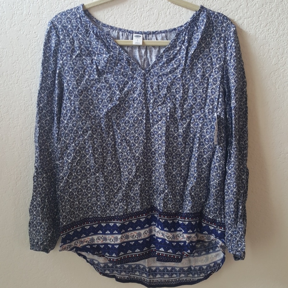 SOLD NWT CUTE long sleeve blouse